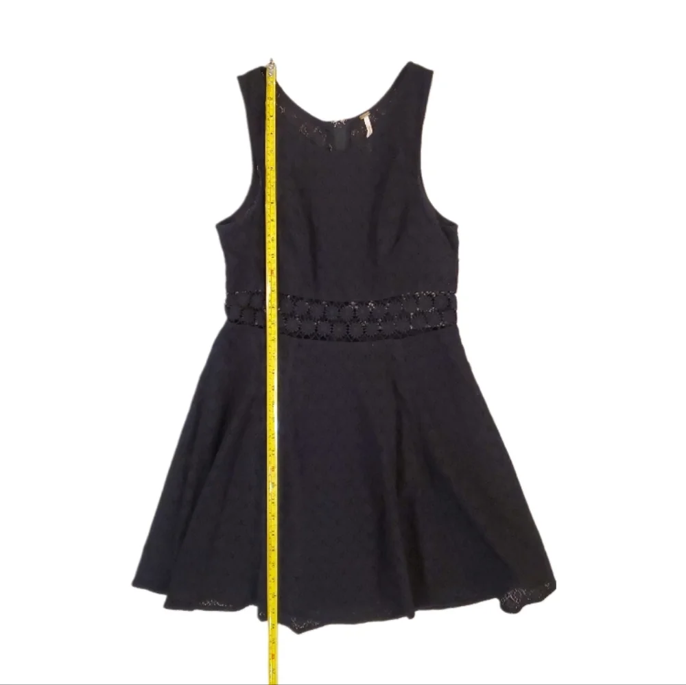 Free People‎ Women's Black Daisy Lace Boho Fit n Flare Dress Size 8